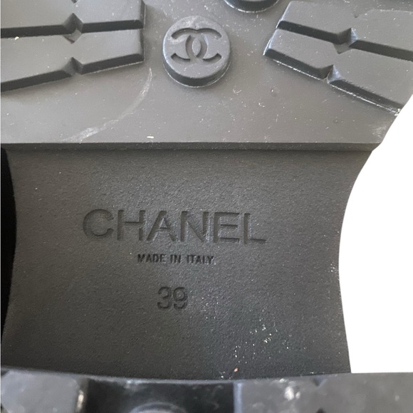 CHANEL Brown Quilted Leather Platform Loafers – Size 39 (US 9) - Picture 10 of 10